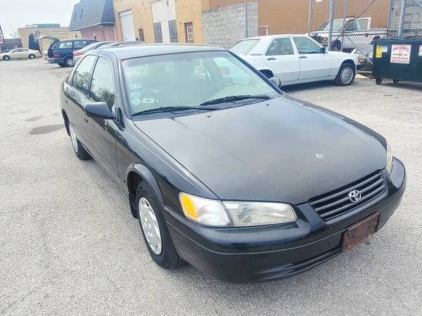 1999 Toyota Camry Le 4dr 4cyl 152k miles for sale in Other, IL