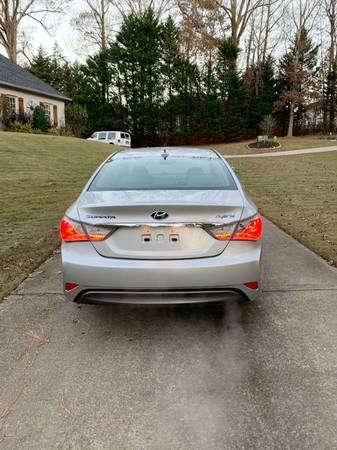 2012 Hyundai Sonata Hybrid *Tons of Options* - cars & trucks - by... for sale in Kennesaw, TN – photo 6