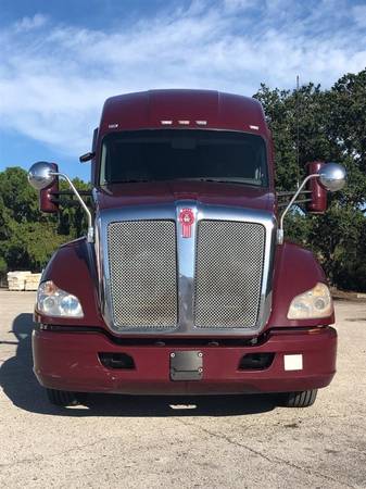 2014 Kenworth T680 KW Sleeper Semi Truck Double Bunk, Inverter, Fridge for sale in SAINT PETERSBURG, FL – photo 19