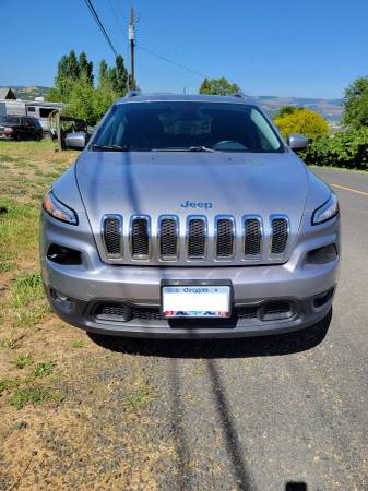Jeep Cherekee for sale in Dallesport, OR – photo 4