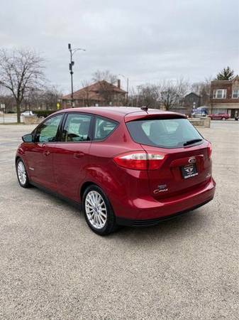 2013 Ford C-MAX Hybrid - Financing Available! - cars & trucks - by... for sale in Chicago, IL – photo 5