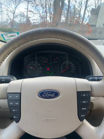 2007 Ford Freestyle Limited (Low Miles) - cars & trucks - by owner -... for sale in Hillsdale, NJ – photo 11