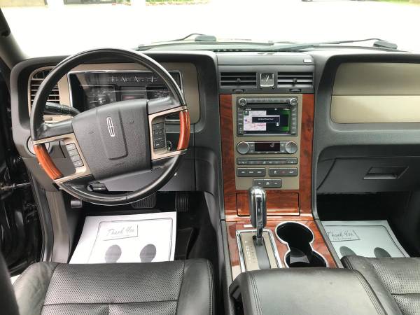 2011 Lincoln Navigator L Base - Guaranteed Approval-Drive Away for sale in Oregon, OH – photo 11