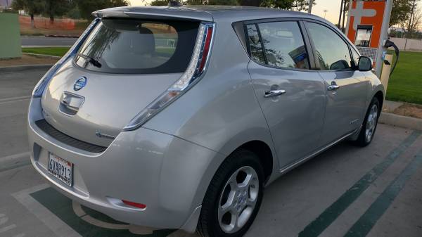 2011 Nissan Leaf SV - cars & trucks - by owner - vehicle automotive... for sale in Palm Desert , CA – photo 4