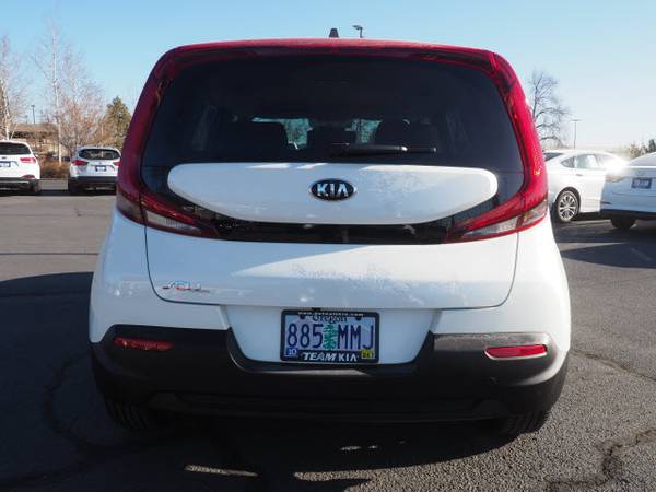 2021 Kia Soul LX - - by dealer - vehicle automotive sale for sale in Bend, OR – photo 5