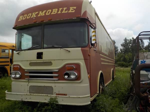 FORD ECONOLINE SHORTY 8 DOOR/vans,bookmobiles,buses - cars & trucks... for sale in Glenwood, MN – photo 18