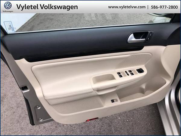 2013 Volkswagen Jetta SportWagen wagon 4dr DSG TDI - Volkswagen... for sale in Sterling Heights, MI – photo 15
