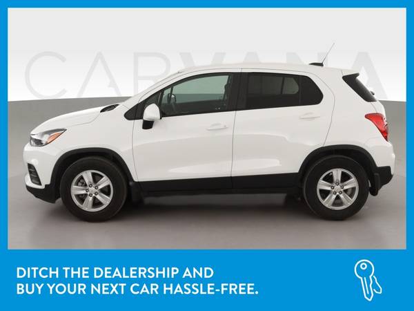 2020 Chevy Chevrolet Trax LS Sport Utility 4D hatchback White for sale in Arlington, TX – photo 4