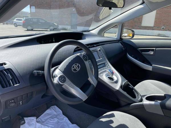 2012 Toyota Prius Two Hybrid Pkg2 50mpg 146k 1 owner clean - cars & for sale in Walpole, RI – photo 17