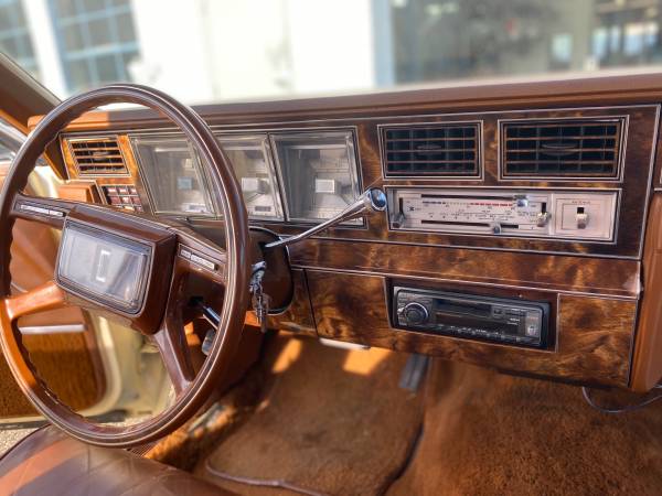 1981 Lincoln Towncar - cars & trucks - by owner - vehicle automotive... for sale in STURGEON BAY, WI – photo 14