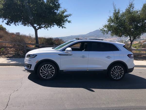 2019 LINCOLN NAUTILUS RESERVE AWD, 12k miles - cars & trucks - by... for sale in El Cajon, CA – photo 6