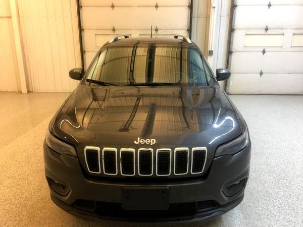 2019 Jeep Cherokee Latitude Plus FWD - cars & trucks - by dealer -... for sale in Strasburg, SD – photo 8
