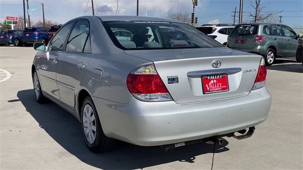 2006 Toyota Camry LE sedan Silver - - by dealer for sale in Longmont, CO – photo 9