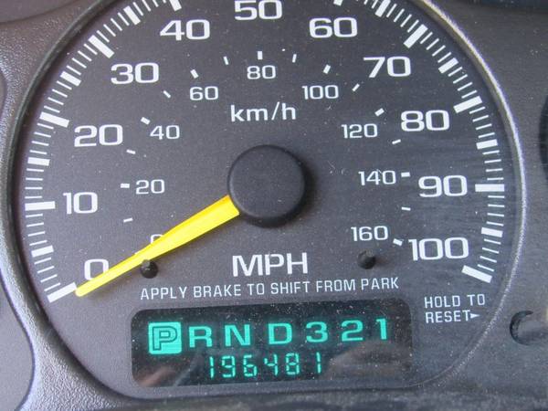 2001 CHEVROLET SILVERADO 1500 - - by dealer - vehicle for sale in Brandon, FL – photo 11