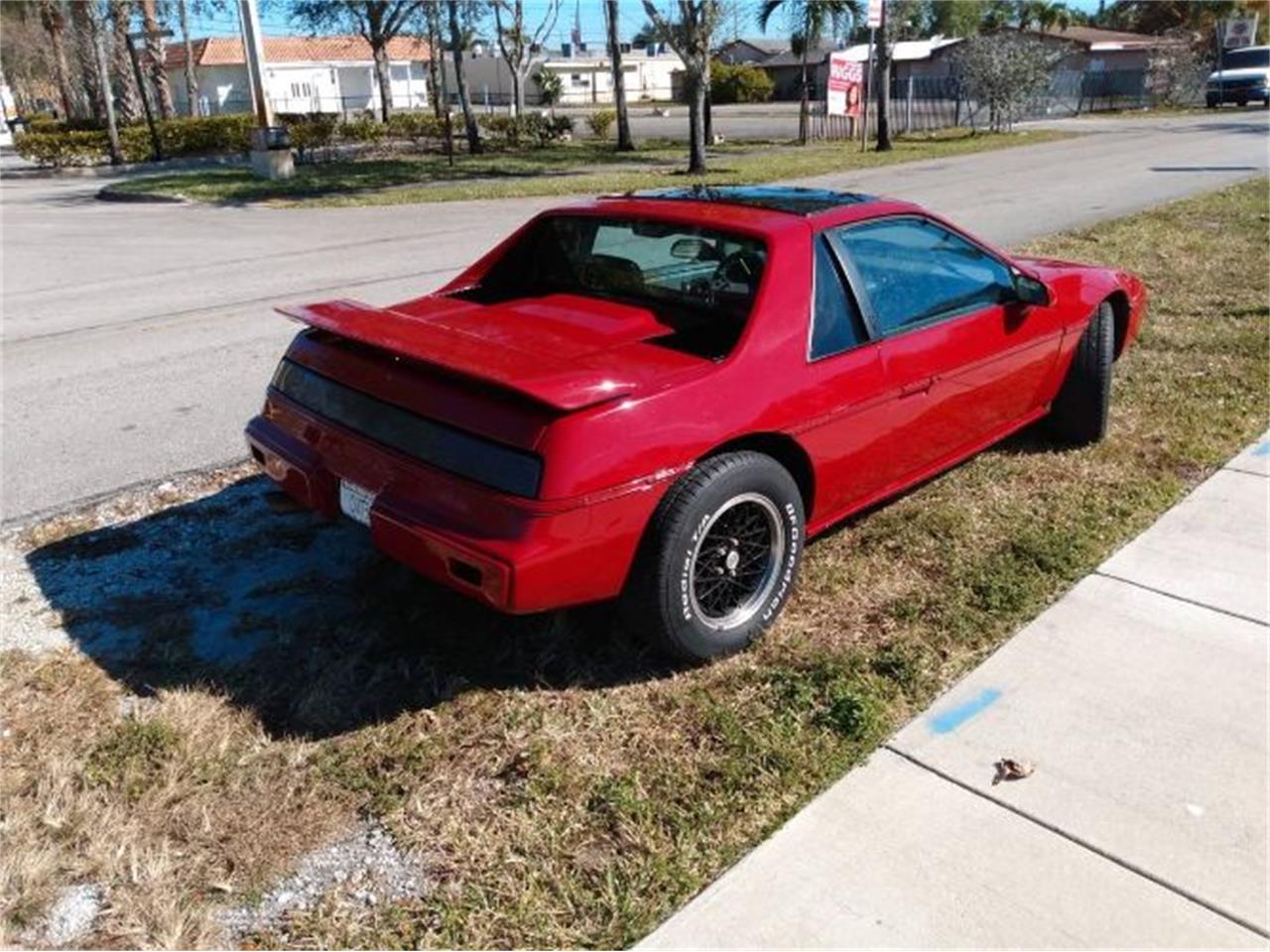 1986 Pontiac Fiero for sale in Cadillac, MI – photo 3