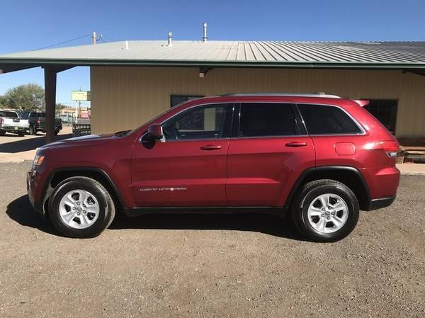 2014 Jeep Grand Cherokee Laredo 4WD - cars & trucks - by dealer -... for sale in Bosque Farms, NM – photo 4