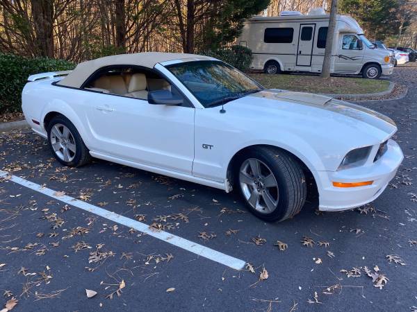2007 Mustang GT Convertible / LOW MILES / Excellent Condition !!! -... for sale in Chapel hill, NC – photo 8