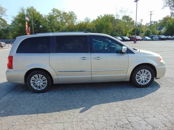 2014 Chrysler Town & Country Limited - cars & trucks - by dealer -... for sale in Midlothian, IL – photo 23