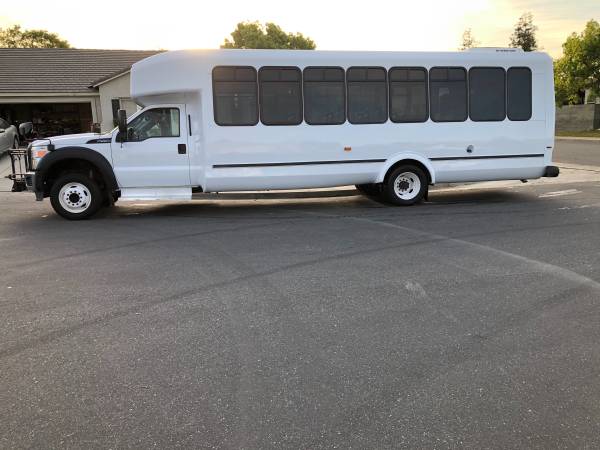 Ford F-550 Super-duty Aero Elite 26 Passenger bus/mini bus! - cars for sale in Bakersfield, CA – photo 4