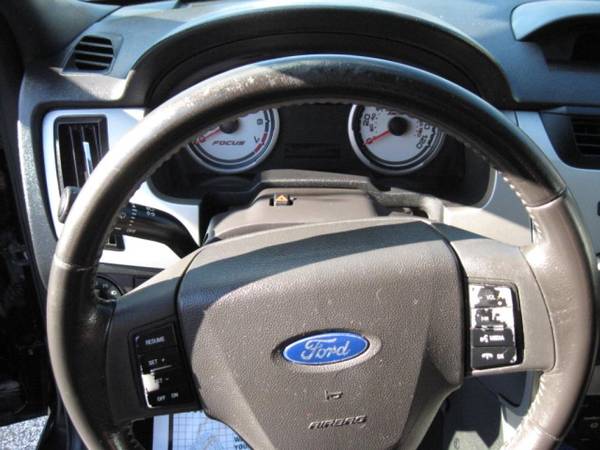 2010 Ford Focus SES Sedan - Super Clean! - cars & trucks - by dealer... for sale in Prospect Park, NJ – photo 12