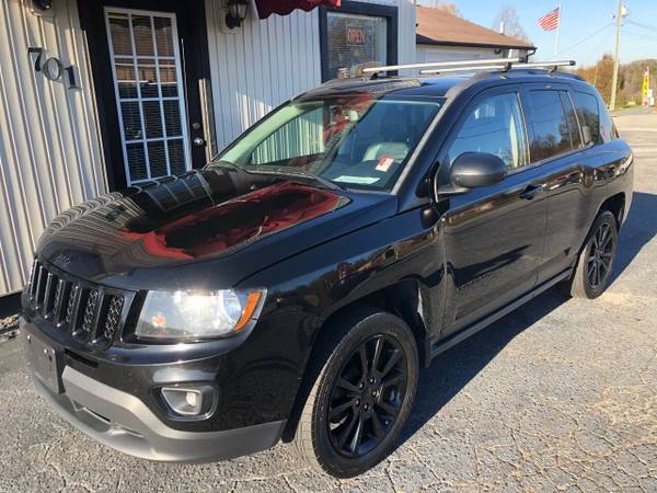 2015 Jeep Compass Altitude Edition 4x4 4dr SUV - cars & trucks - by... for sale in Thomasville, NC – photo 2
