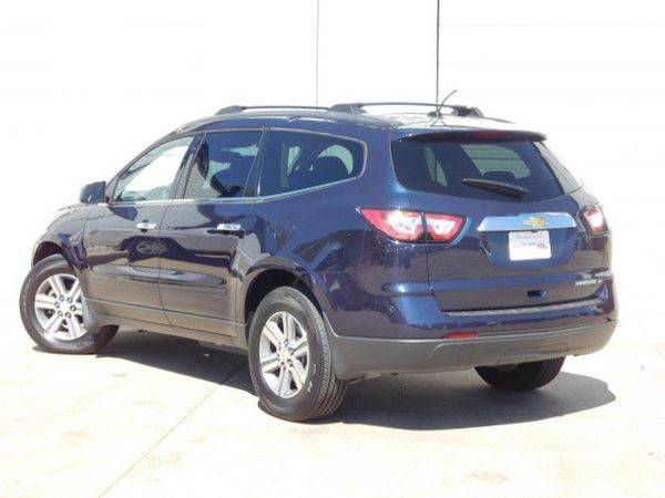 2015 Chevrolet Chevy Traverse 1LT FWD - MOST BANG FOR THE BUCK! for sale in Colorado Springs, CO – photo 4