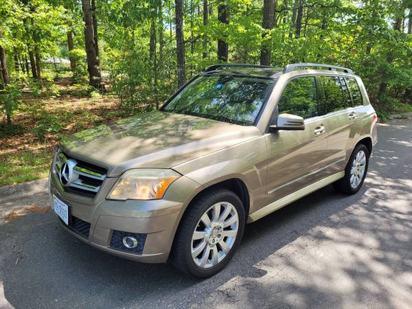 2010 Mercedes GLK 350 4Matic Low miles Excellent Condition - cars & for sale in Henrico, VA