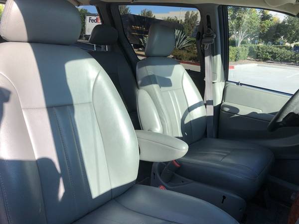 2005 Chrysler Town Country LX for sale in Corona, CA – photo 13