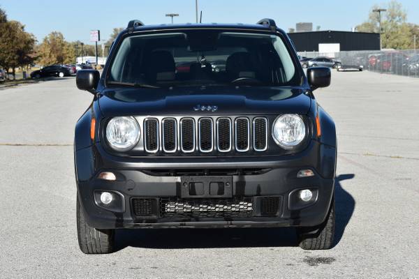 2017 Jeep Renegade Latitude 4X4 ***24K Miles Only*** - cars & trucks... for sale in Omaha, IA – photo 5