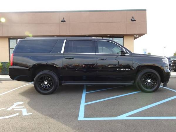 2018 Chevrolet Suburban - Financing Available! - cars & trucks - by... for sale in Fishers, IN – photo 8