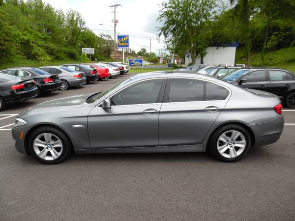 2011 BMW 5 Series 4dr Sdn 528i RWD - - by dealer for sale in Roanoke, VA – photo 2