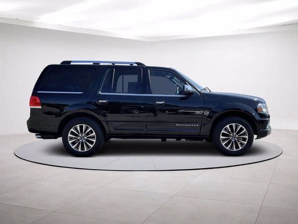 2016 Lincoln Navigator Select 4WD - - by dealer for sale in Clayton, NC – photo 9