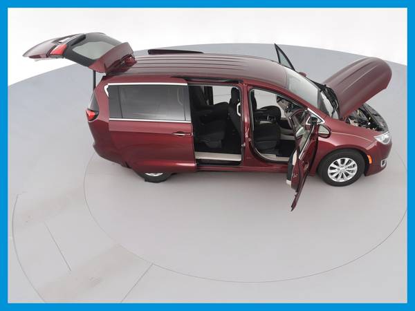 2018 Chrysler Pacifica Touring Plus Minivan 4D van Burgundy for sale in Wichita Falls, TX – photo 20