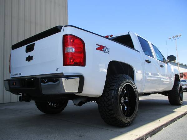 LIFTED 2013 CHEVY SILVERADO 1500 4X4 20" HOSTILES *NEW 33X12.50 MT'S!* for sale in KERNERSVILLE, NC – photo 3