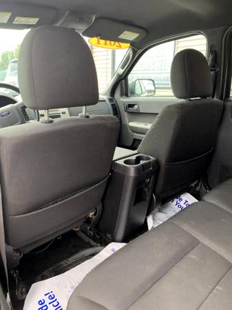 2011 Ford Escape 4WD 4dr XLT - cars & trucks - by dealer - vehicle... for sale in Chesaning, MI – photo 16