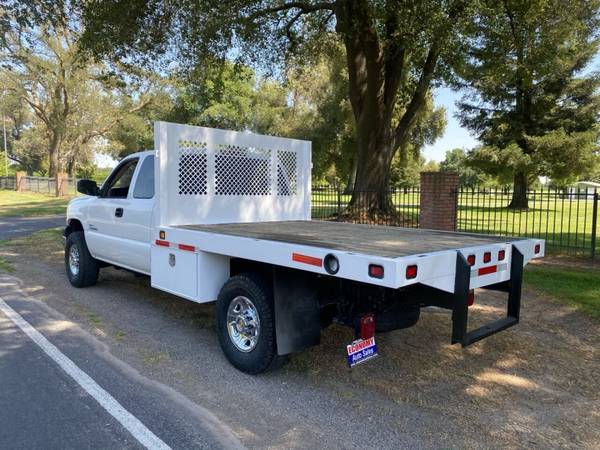 2007 Chevrolet Silverado 2500HD Classic FLAT BED , EXT CAB, 2WD for sale in Riverbank, CA – photo 4