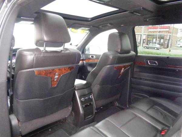 2015 Lincoln MKT 4dr Wgn 3 7L AWD w/Livery Pkg YOU WILL DRIVE OUT for sale in Elmont, NY – photo 17