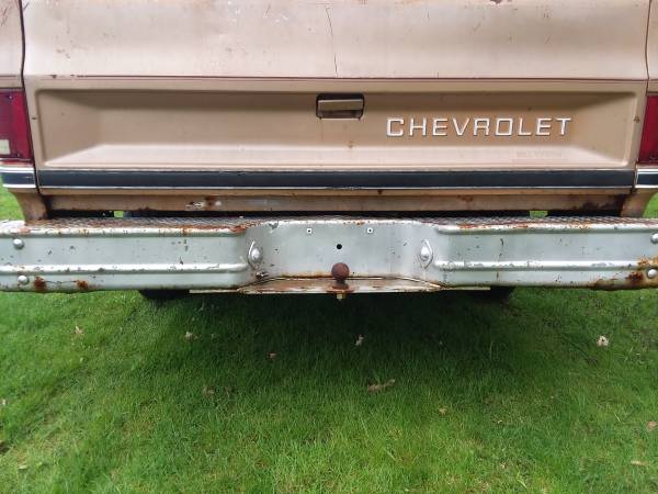 1986 Chevy truck Pictures show Body & Box Pretty Clean for sale in Hickory Corners, MI – photo 4