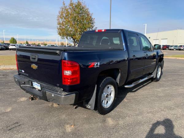 2011 Chevrolet Silverado 1500 4WD Crew Cab 143.5 LT - cars & trucks... for sale in Grand Forks, ND – photo 8