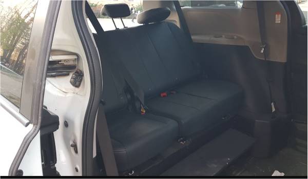 2018 Toyota Sienna XLE Braun Mobility Wheelchair Accessible 14k for sale in Charleston, SC – photo 11
