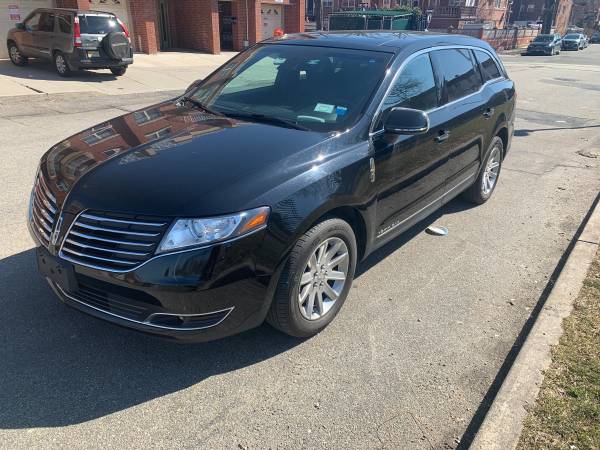 Lincoln MKT town car 43000 miles for sale in Flushing, NY – photo 2