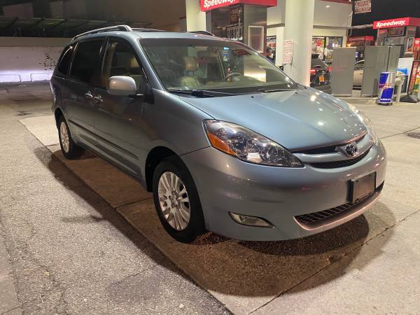 2009 Toyota Sienna - cars & trucks - by owner - vehicle automotive... for sale in Jamaica, NY – photo 3