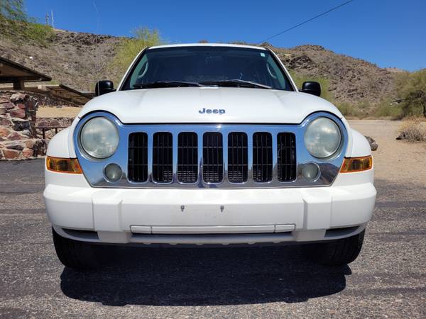 2007 Jeep Liberty Limited 4WD 2-Owner Clean Carfax for sale in Phoenix, AZ – photo 8