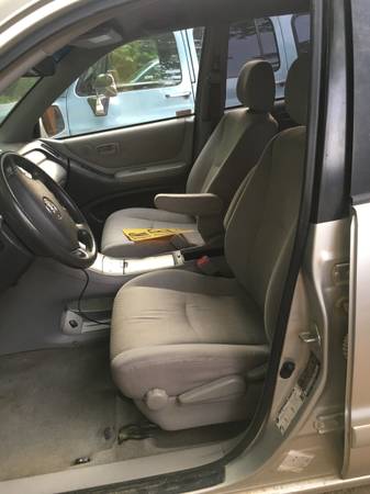 2006 Toyota Highlander - cars & trucks - by owner - vehicle... for sale in Harrison, AR – photo 3