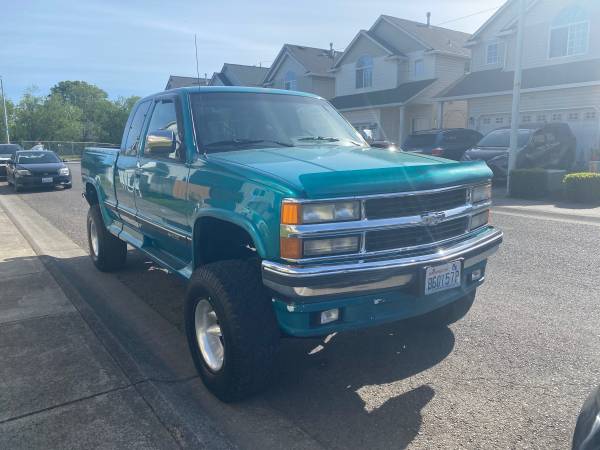 96 Chevy Silverado extended cab 4 x 4 for sale in Vancouver, OR – photo 2