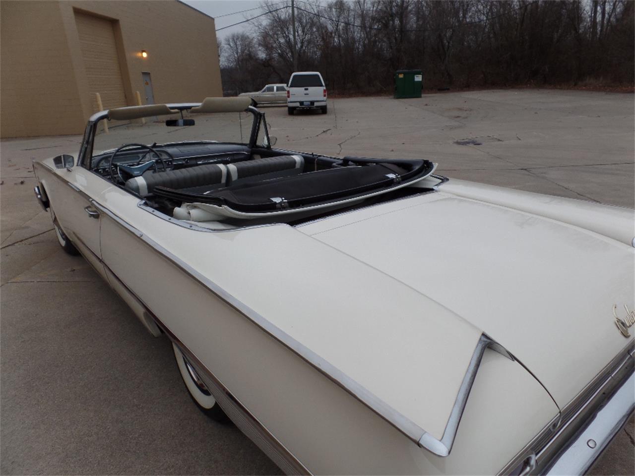 1960 Ford Sunliner for sale in Clinton Township, MI – photo 18
