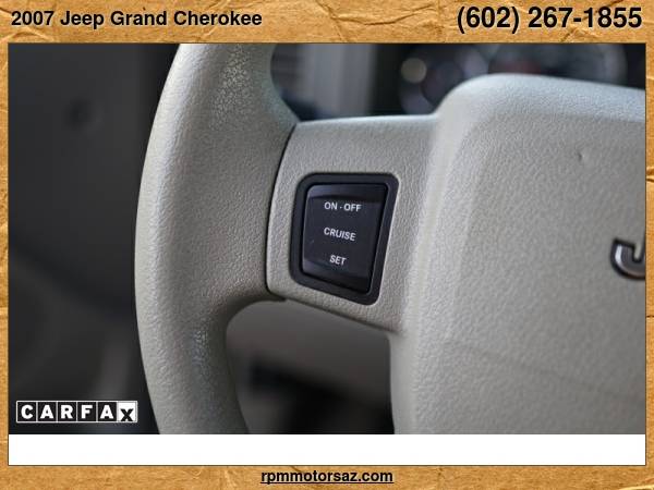 2007 Jeep Grand Cherokee Laredo 4WD - cars & trucks - by dealer -... for sale in Phoenix, AZ – photo 23