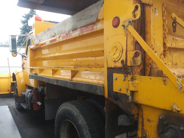 Dump Plow Truck, Salt Spreader,Diesel DT466,58K... for sale in Midlothian, IL – photo 10