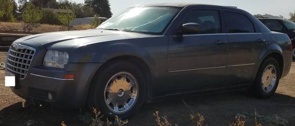 2005 Chrysler 300 Parts car/Mechanics special - - by for sale in Auberry, CA – photo 5