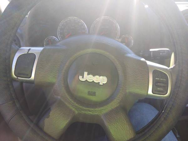 2007 Jeep Liberty Limited 4x4 ULTRA Clean - cars & trucks - by... for sale in Derry, NH – photo 12